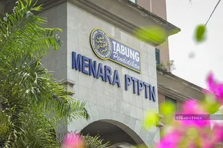 The National Higher Education Fund Corporation (PTPTN) has allocated RM210 million under the PTPTN eKasih Children’s Scholarship (PTPTN Baek), benefiting 10,000 students from poor and hardcore poor families this year. - NSTP/RAIHANA MANSOR