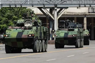 陸軍第586旅22日立即備戰操演情形。(圖/青年日報)